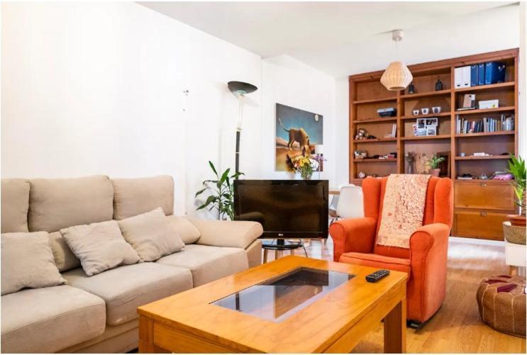 Acogedora Habitacion En Apartamento Compartido Amplio Y Centrico Granada Buitenkant foto